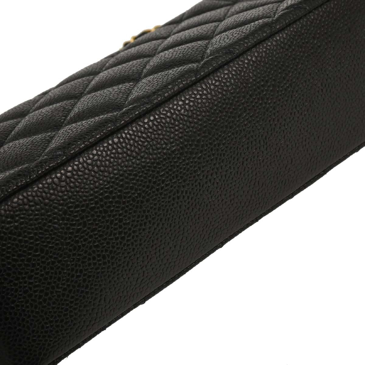 Chanel 1991-1994 Black Caviar Small Diana Shoulder Bag