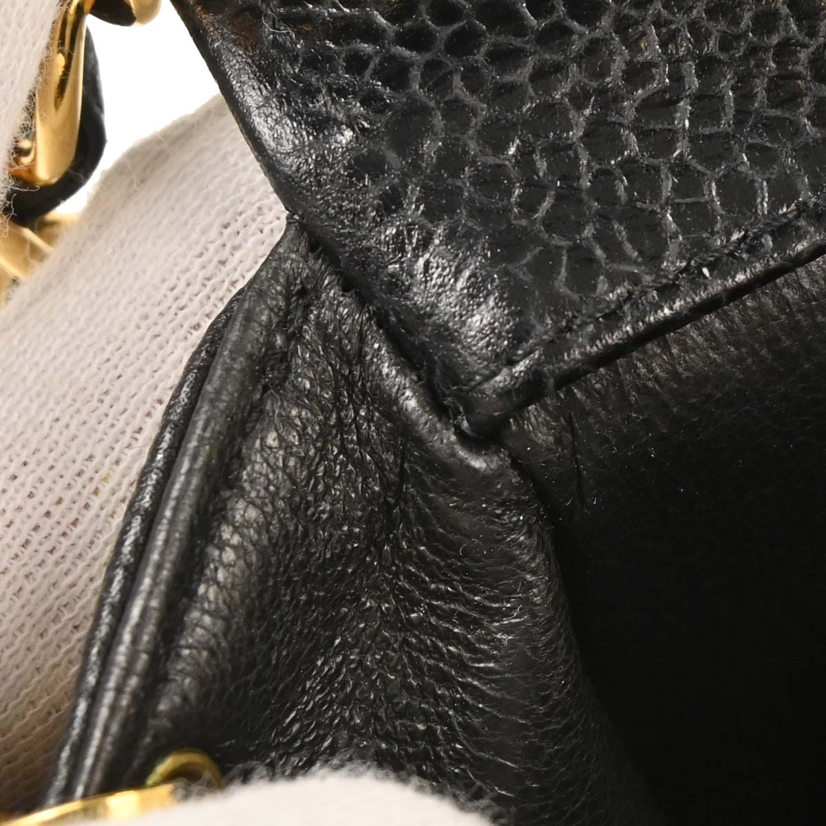Chanel 1991-1994 Black Caviar Small Diana Shoulder Bag