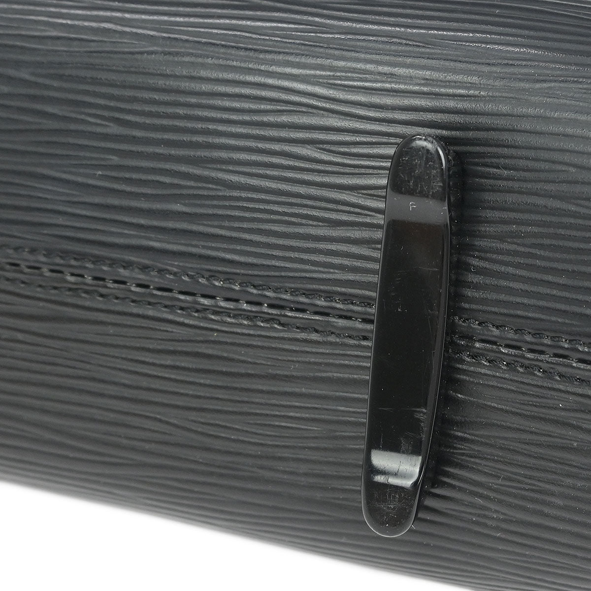 Louis Vuitton 1999 Black Epi Nocturne GM Shoulder Bag M52172
