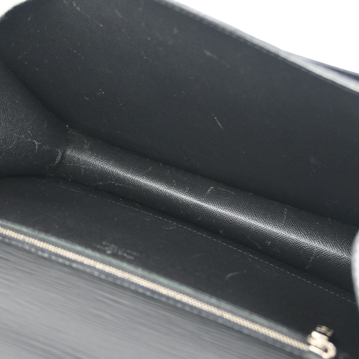 Louis Vuitton 2006 Black Epi Monceau 28 2way Handbag M52792