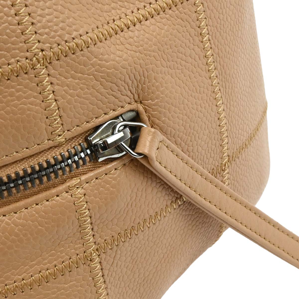 Chanel 2004-2005 Beige Caviar Wild Stitch Choco Bar Tote Handbag