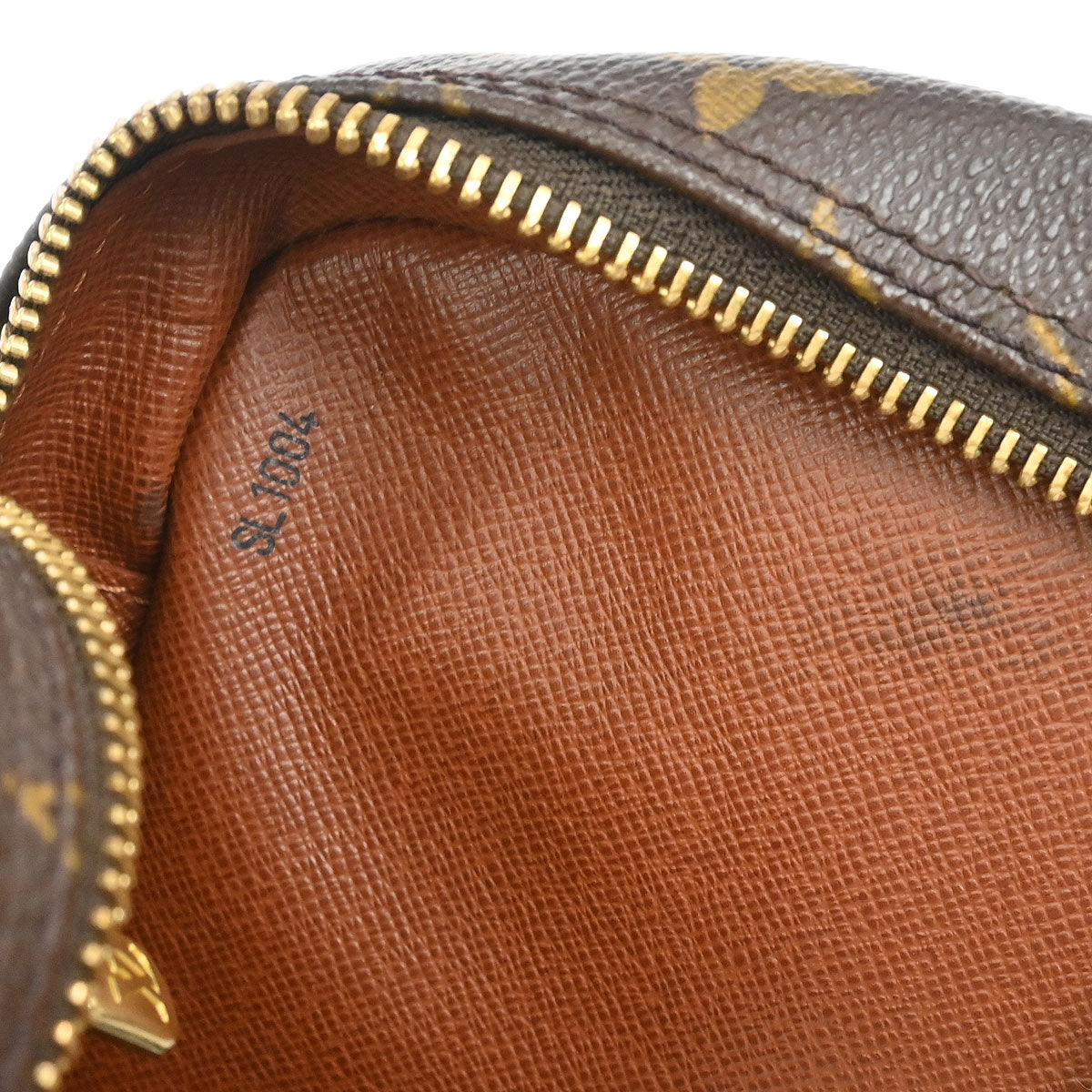 Louis Vuitton 2004 Monogram Trocadero 30 Crossbody Bag M51272