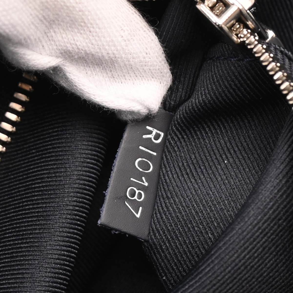 Louis Vuitton Monogram Savannah Chapman MM Tote Handbag M54127