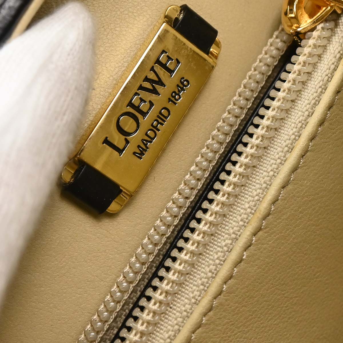 Loewe Black Leather 2way Handbag