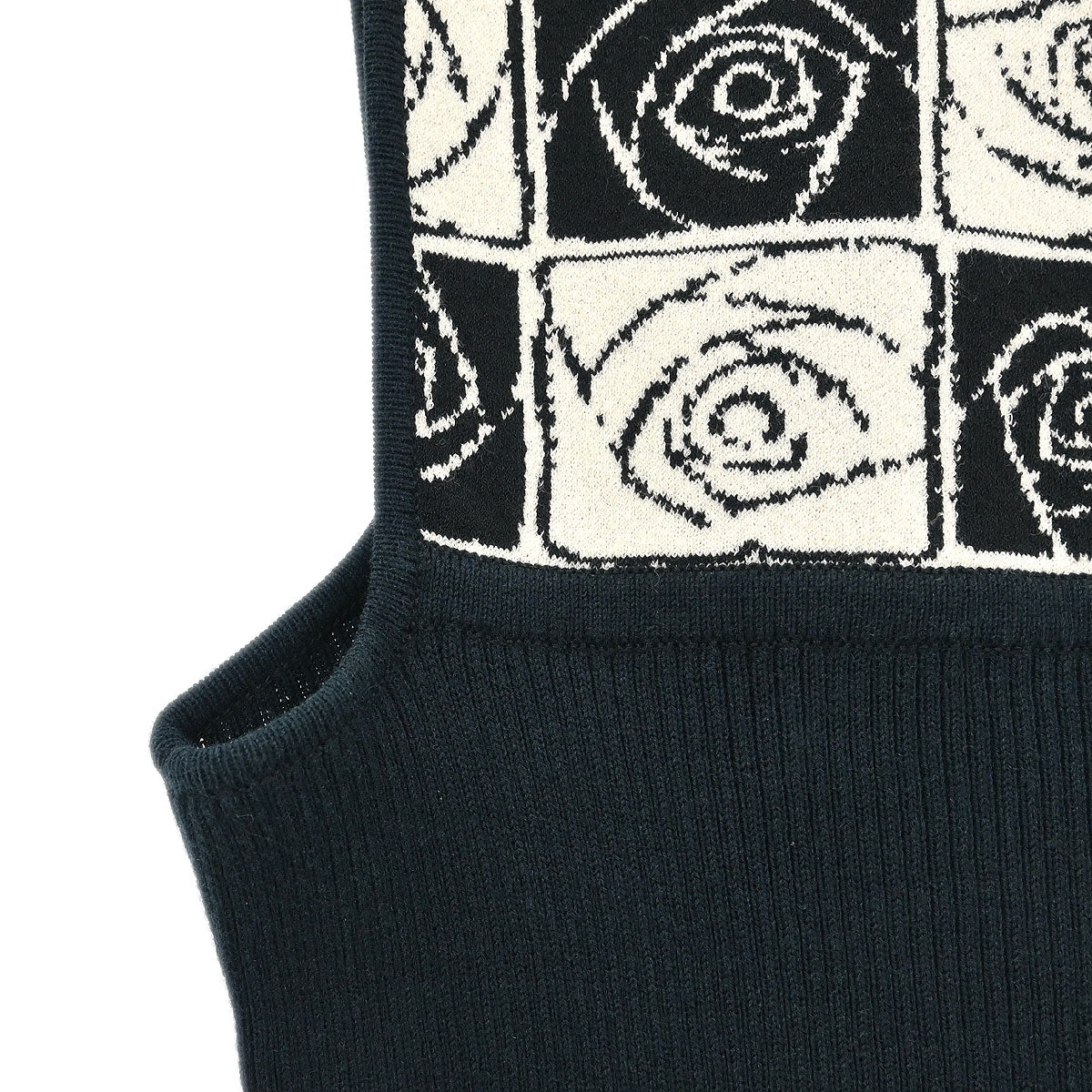 Chanel 2004 Sleeveless Tank Top Black #38