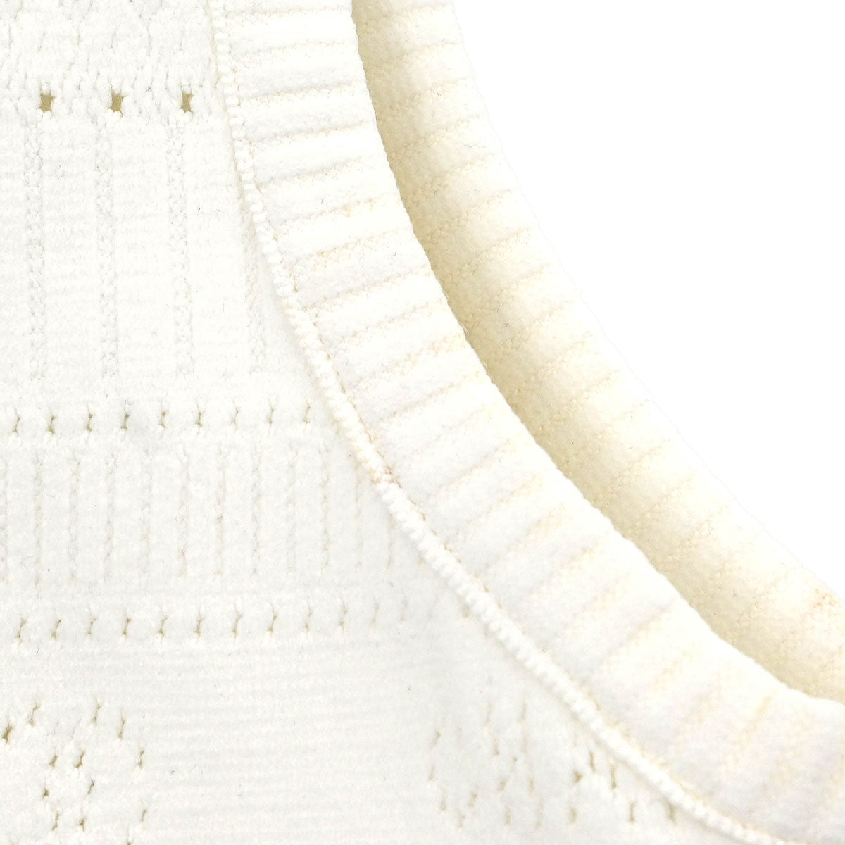 Chanel 1997 Sleeveless Tank Top White #42