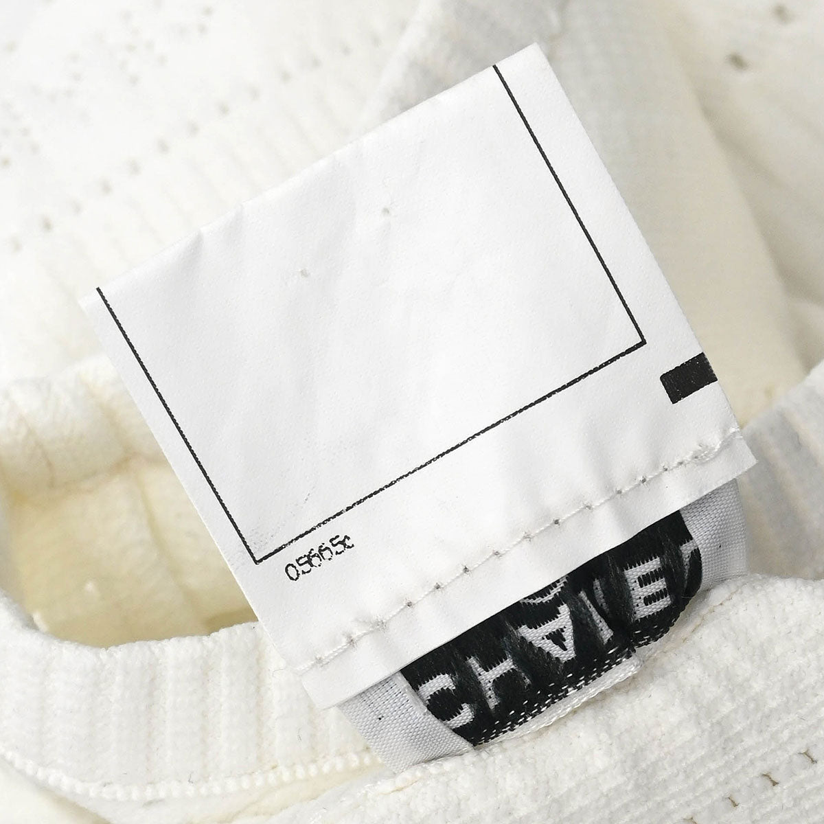 Chanel 1997 Sleeveless Tank Top White #42