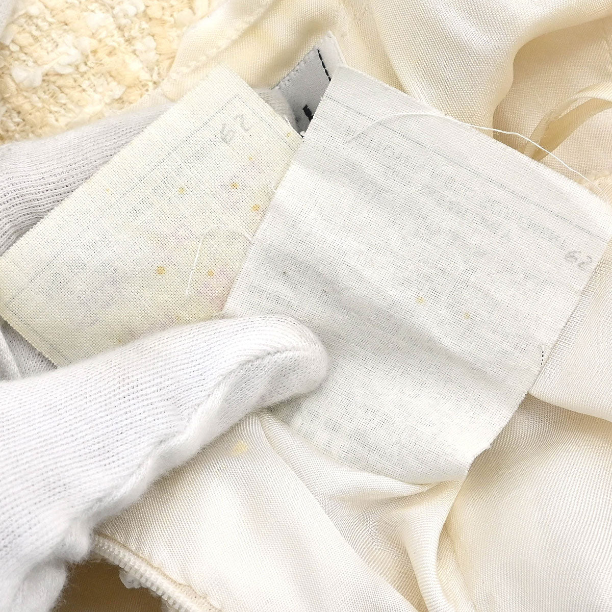 Chanel 1995 Setup Suit Jacket Skirt White #40
