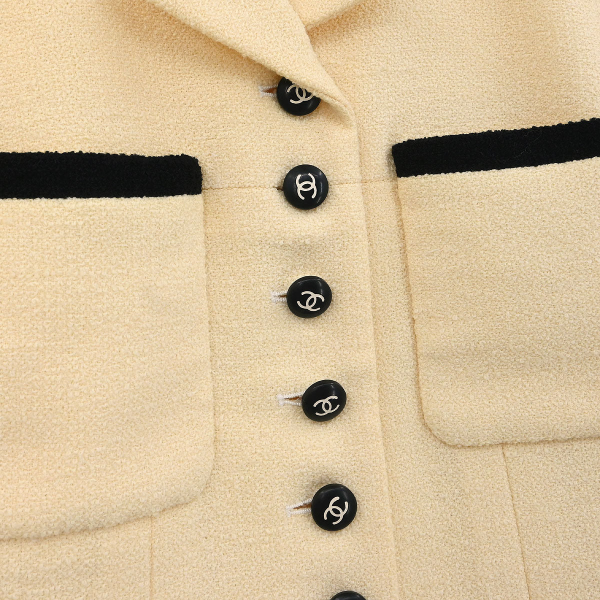 Chanel 1996 Single Breasted Jacket Off-white #38