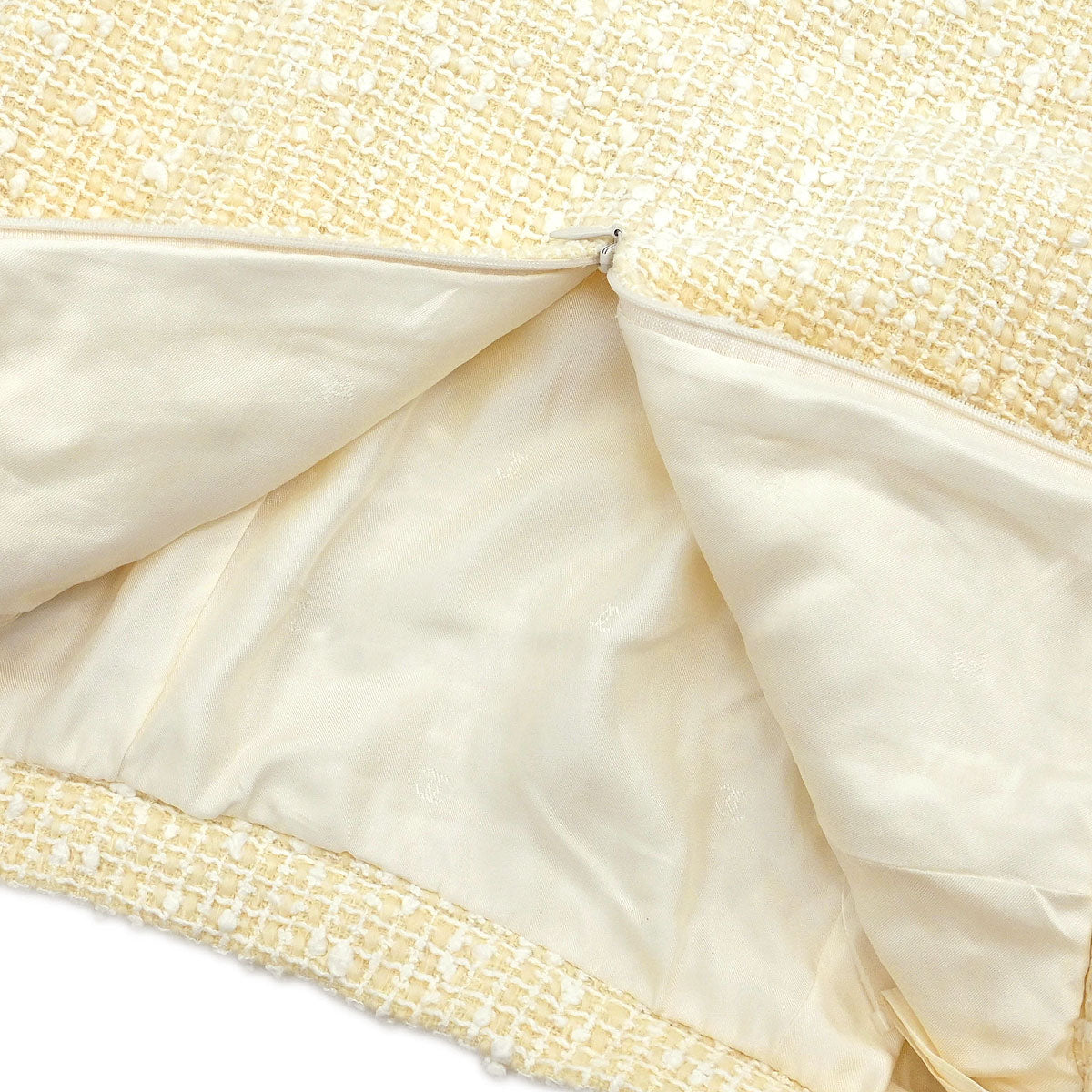 Chanel 1996 Setup Suit Collarless Jacket Skirt Off-white #38