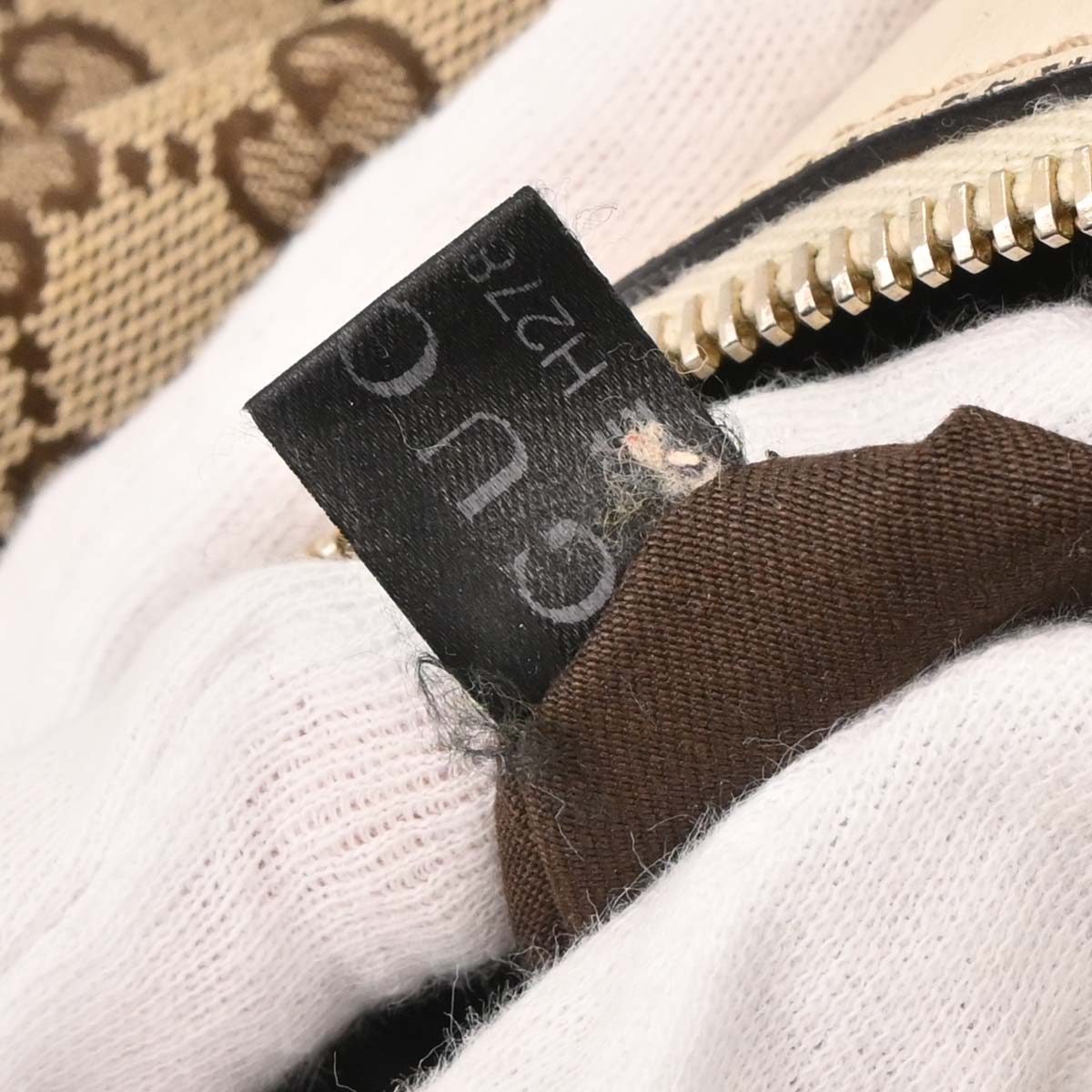 Gucci Beige GG Canvas Abbey D Ring Handbag