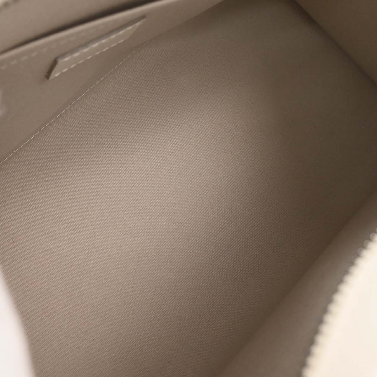 Louis Vuitton 2008 White Epi Madeleine PM Shoulder Bag M5933J