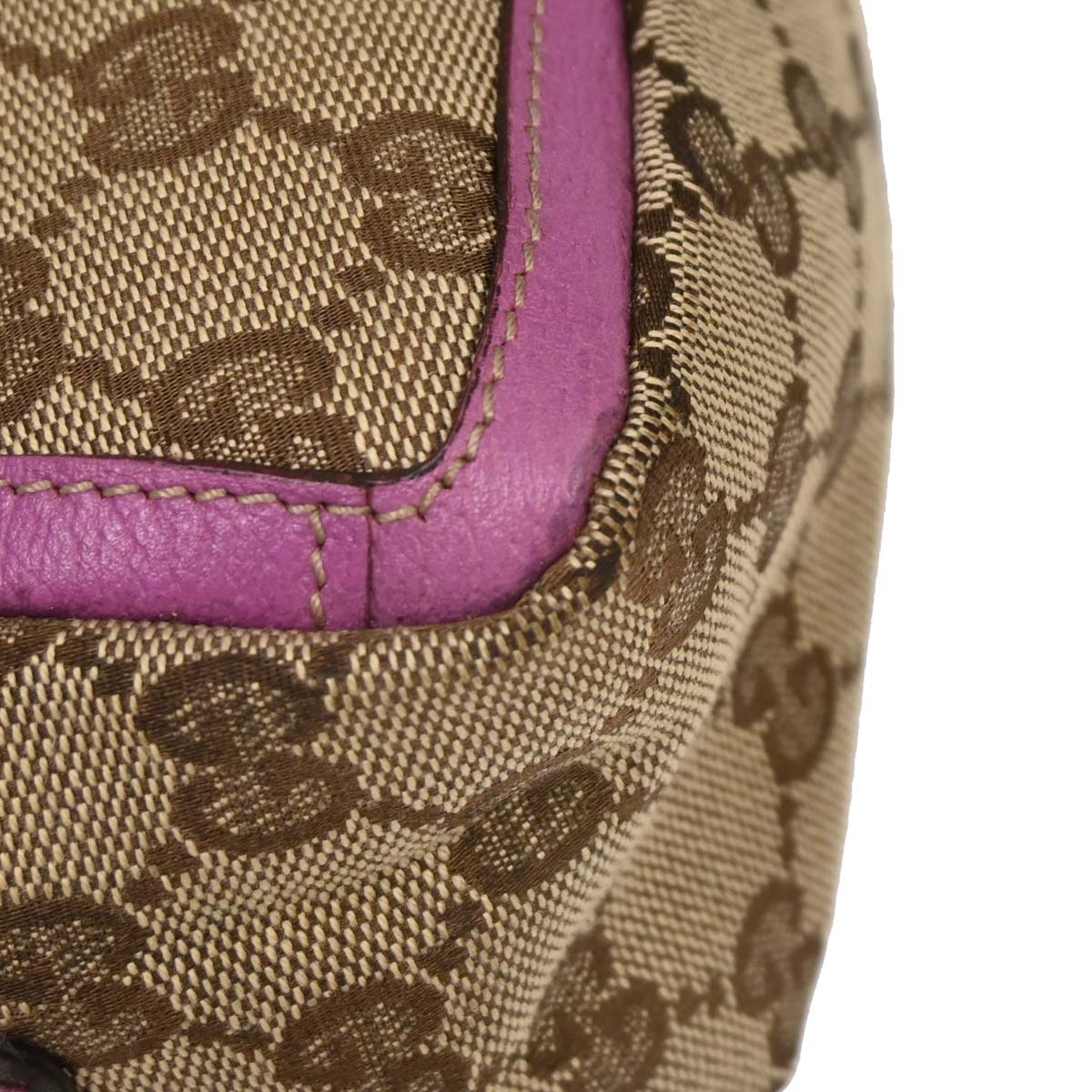 Gucci Beige GG Abbey D Ring Handbag