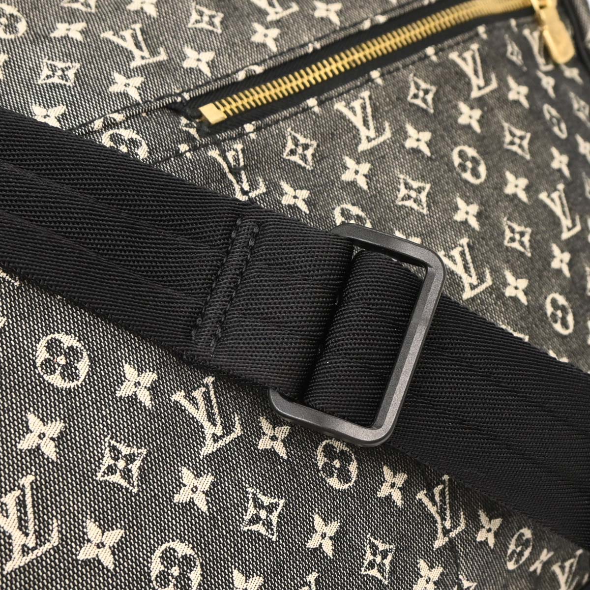 Louis Vuitton 2005 Black Monogram Mini Sac Maman Shoulder Bag M92608