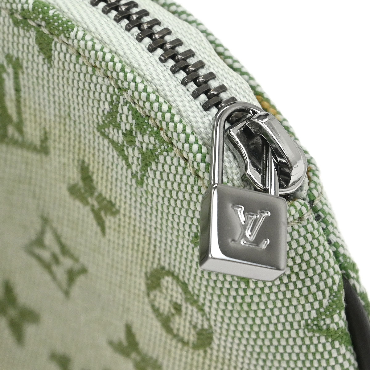 Louis Vuitton Conte de Fees Porte Monnaie Rond Coin Case M92271