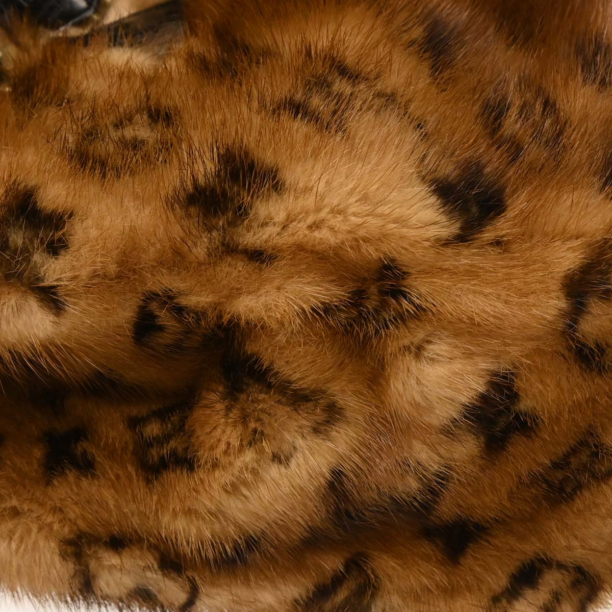 Louis Vuitton * Monogram Mink Alligator Fabuleux Extraordinaires Handbag M92700