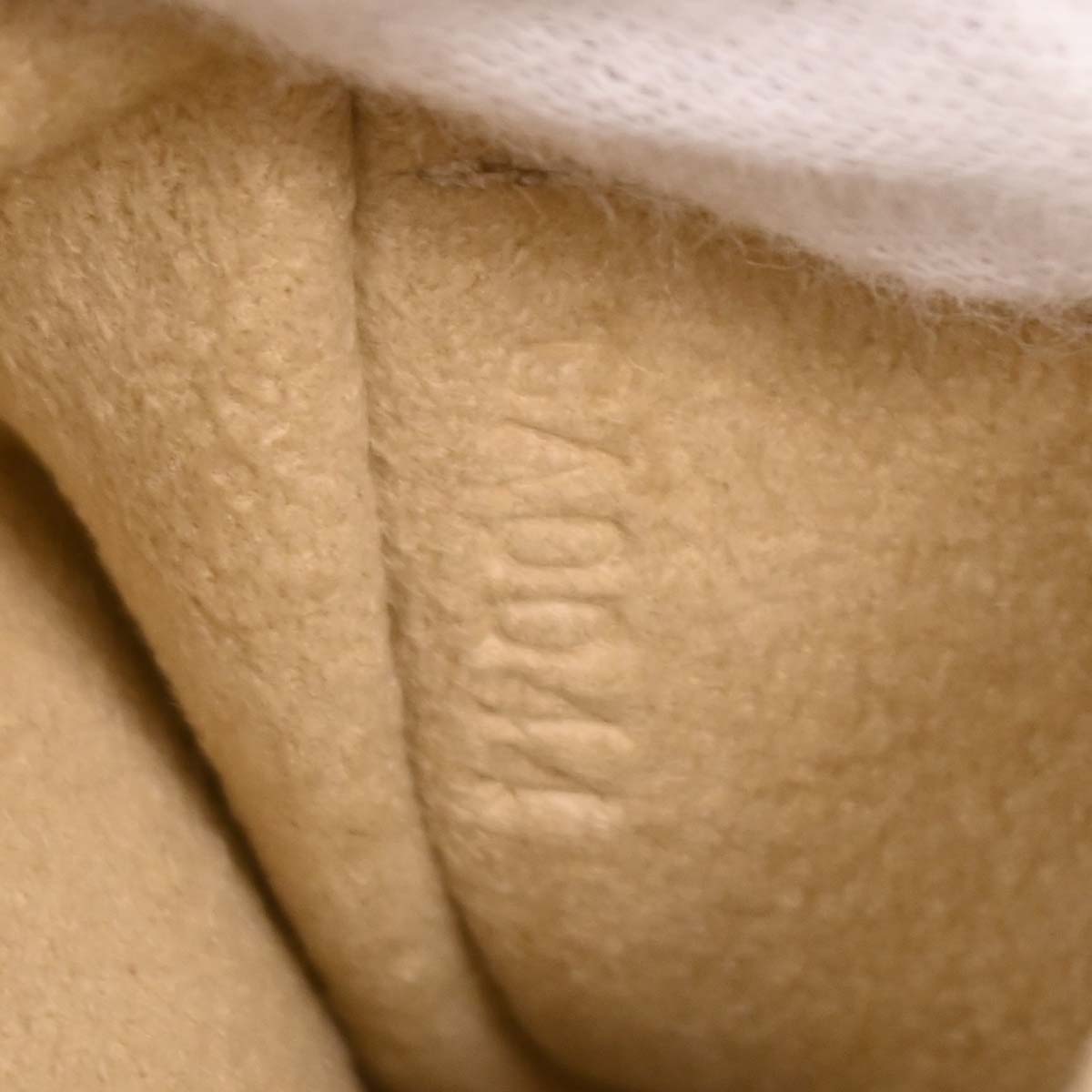 Louis Vuitton 2004 Monogram Leonor Handbag M92394