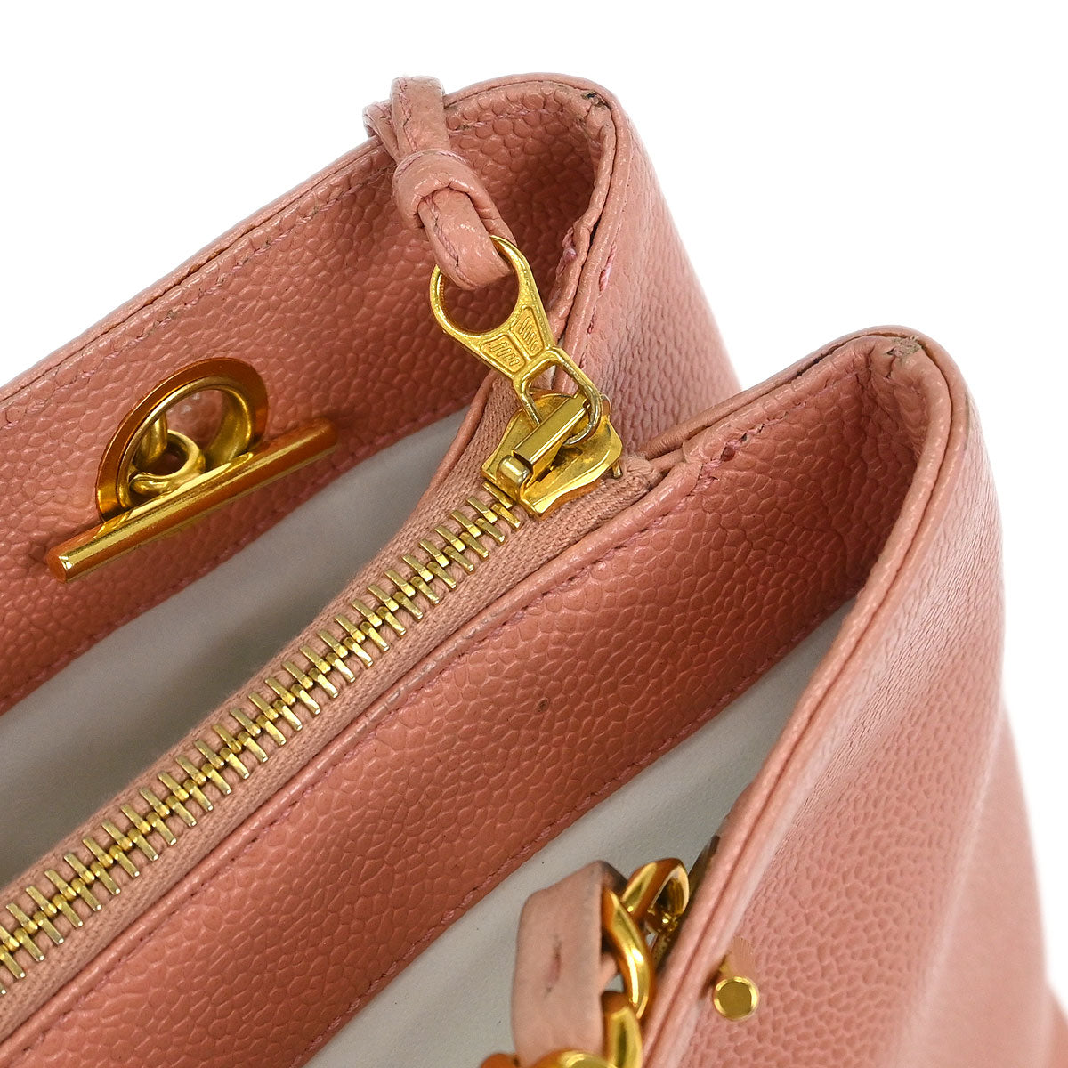 Chanel 1994-1996 Pink Caviar Chain Shoulder Bag