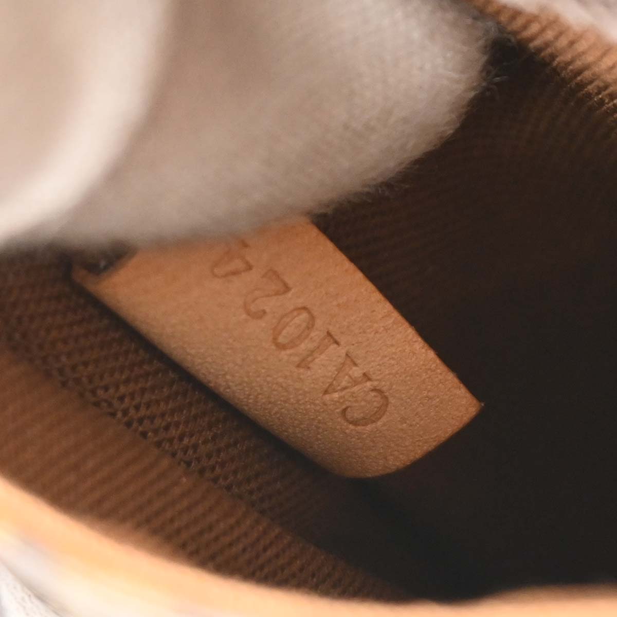 Louis Vuitton 2004 Monogram Pochette Gange Bum Bag M51870