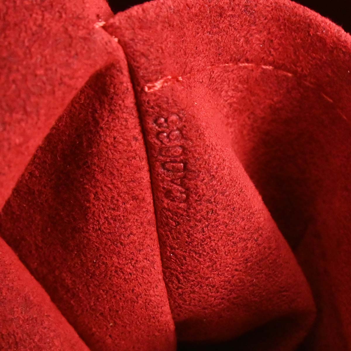 Louis Vuitton 2003 Monogram Croissant GM Handbag M51511