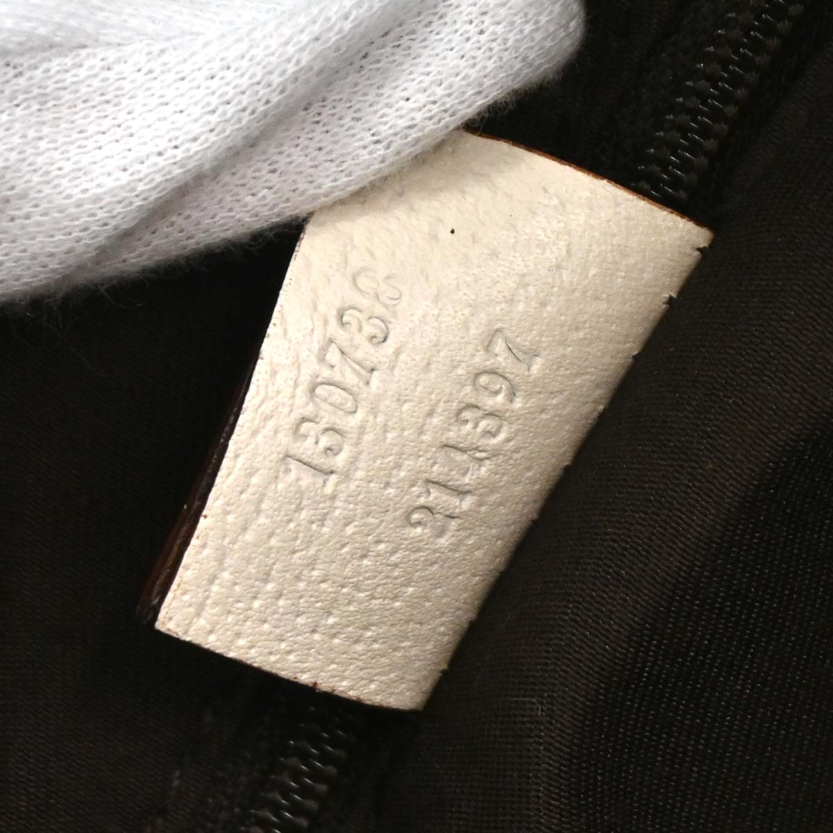 Gucci White Leather Abbey D Ring Handbag