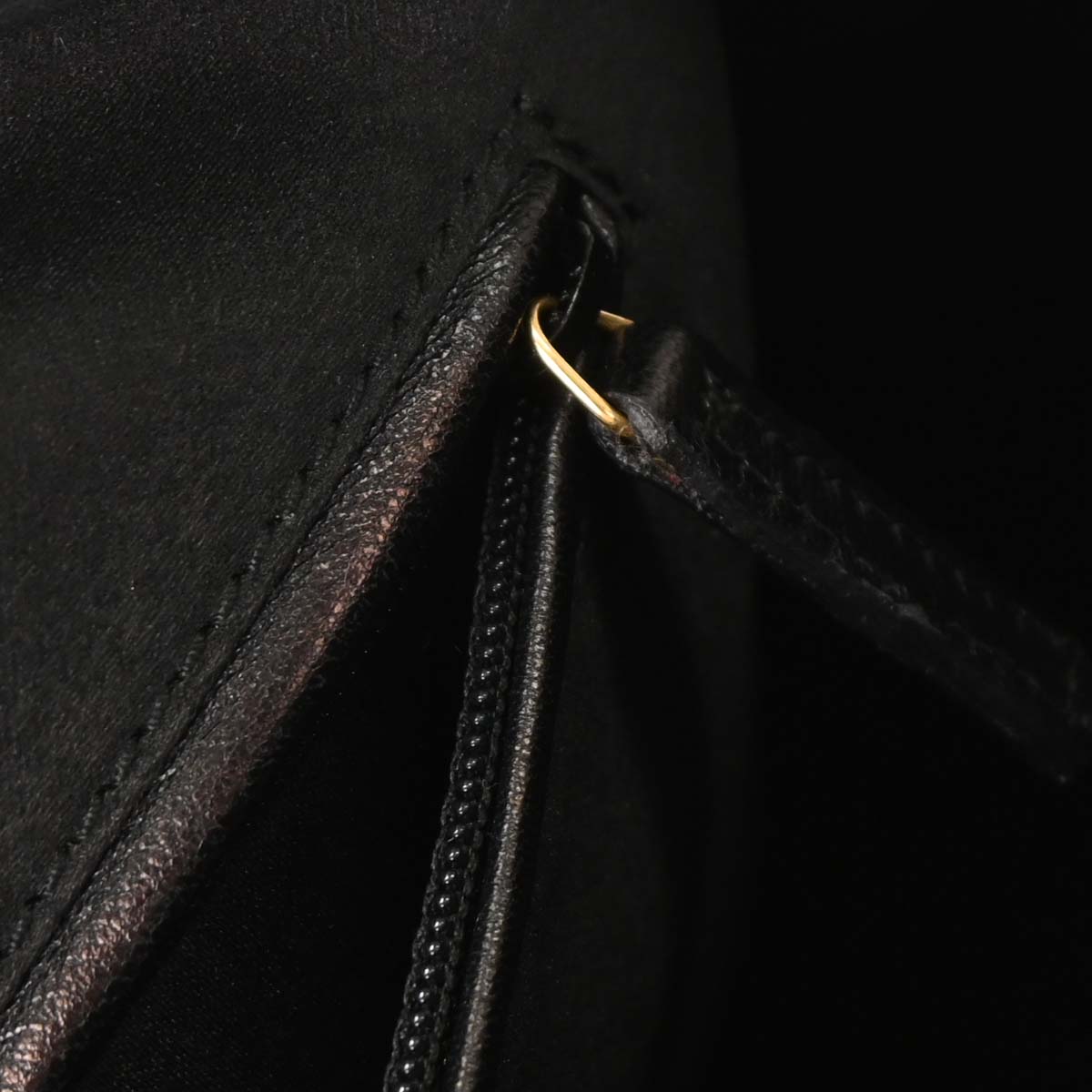 Yves Saint Laurent Black Leather Handbag