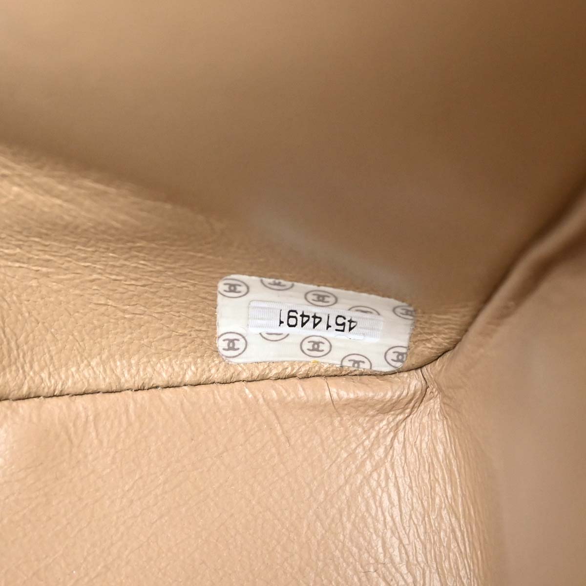 Chanel 1996-1997 Beige Lambskin Medium Classic Double Flap Shoulder Bag