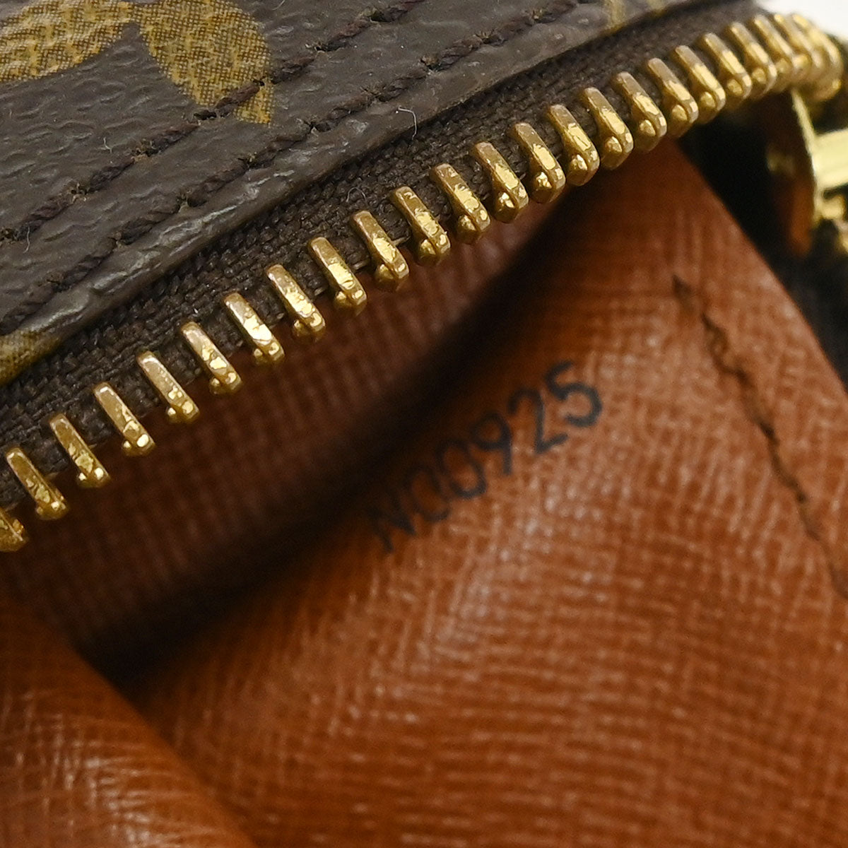 Louis Vuitton Monogram Papillon 30 Handbag M51365