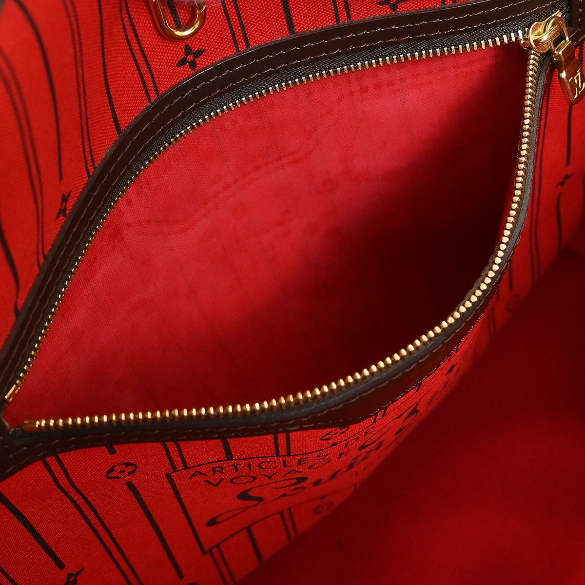 Louis Vuitton Damier Neverfull MM Shoulder Tote Bag N51105