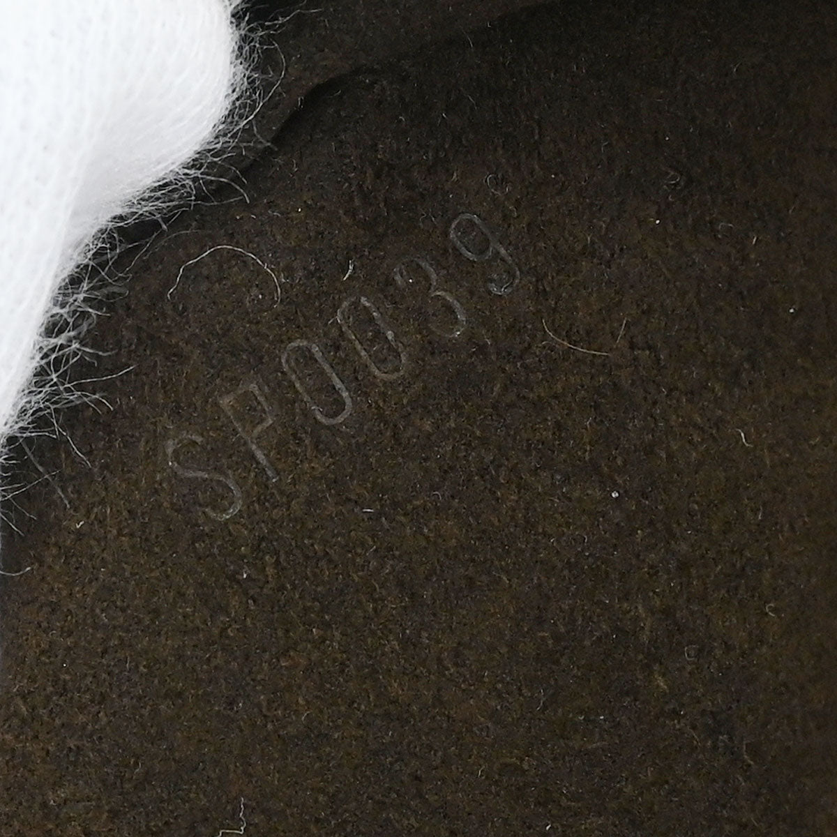 Louis Vuitton Brown Mahina L Hobo Handbag M95765