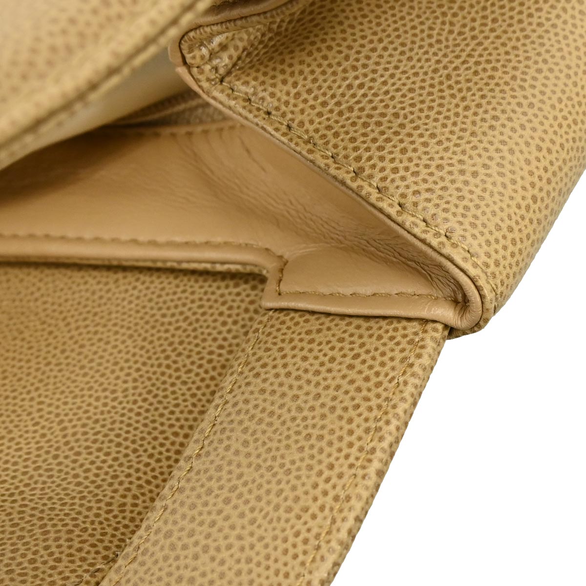 Chanel 1997-1999 Beige Caviar Handbag