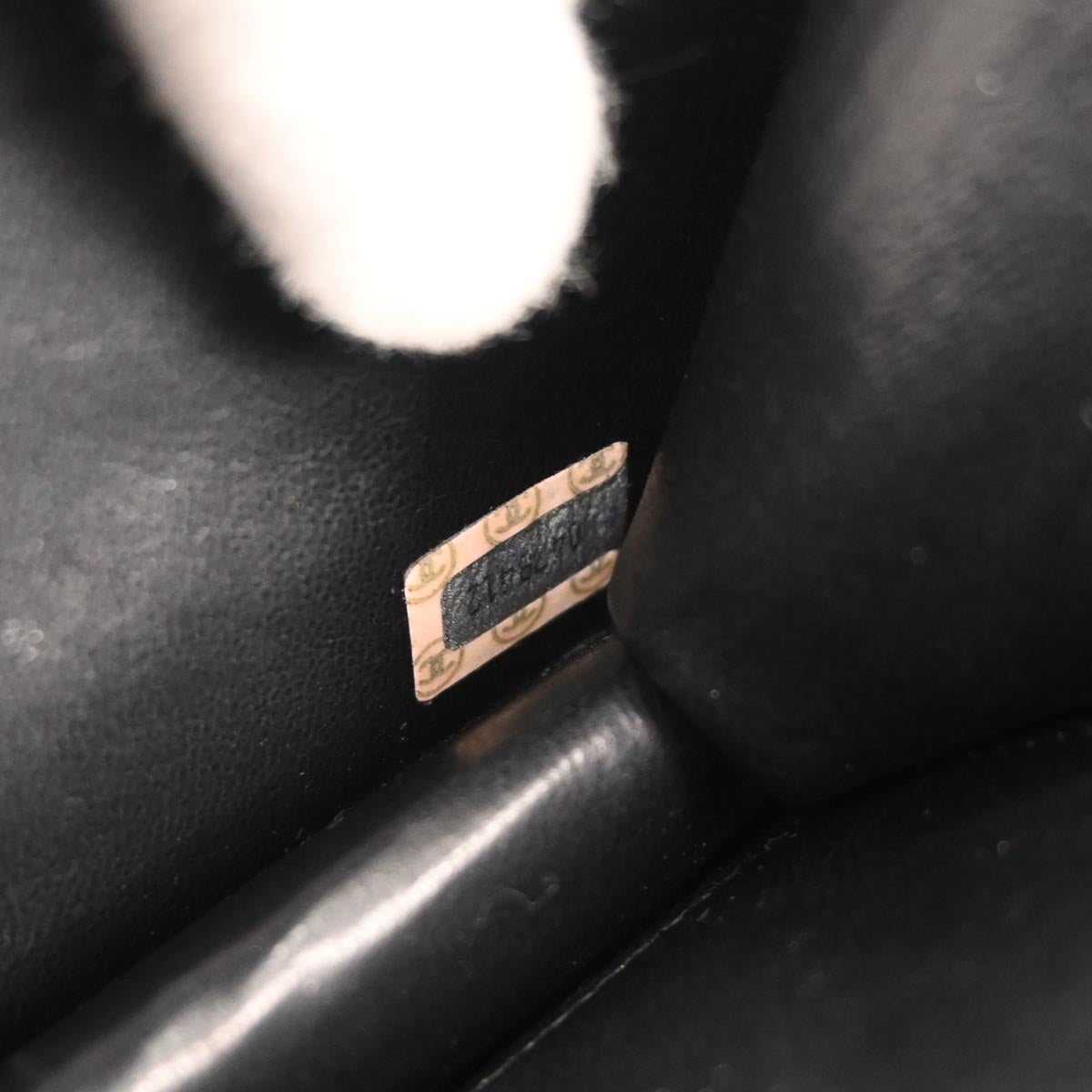 Chanel * 1986-1988 Black Lizard Shoulder Bag