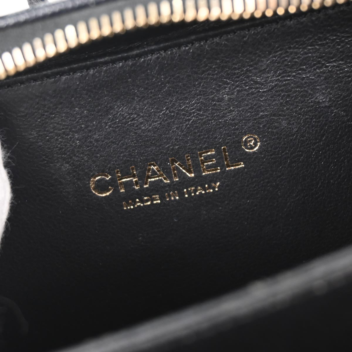 Chanel 2018 Black Caviar Filigree 2way Shoulder Vanity Handbag