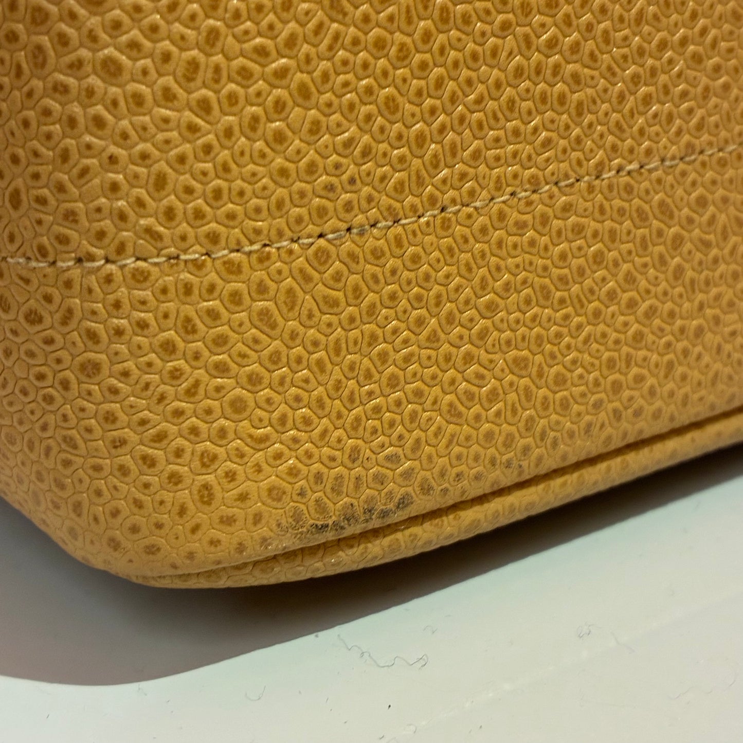 Chanel 1994-1996 Beige Caviar Jumbo Classic Flap Shoulder Bag