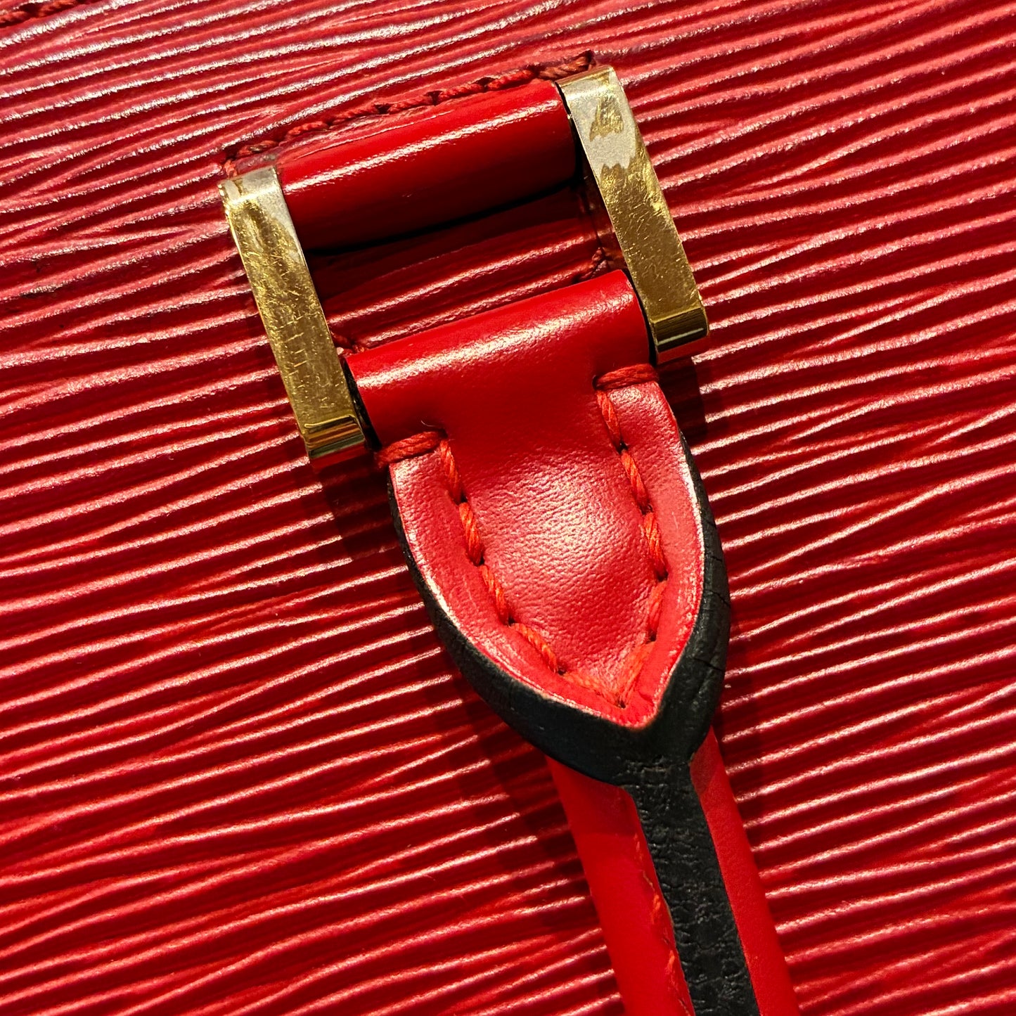 Louis Vuitton Red Epi Pont Neuf Handbag M52057