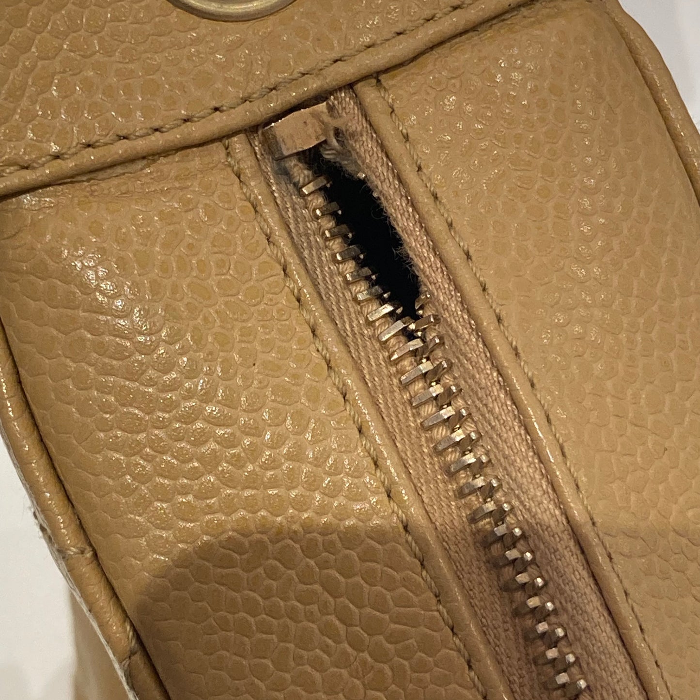 Chanel 2004-2005 Beige Caviar Shoulder Bag