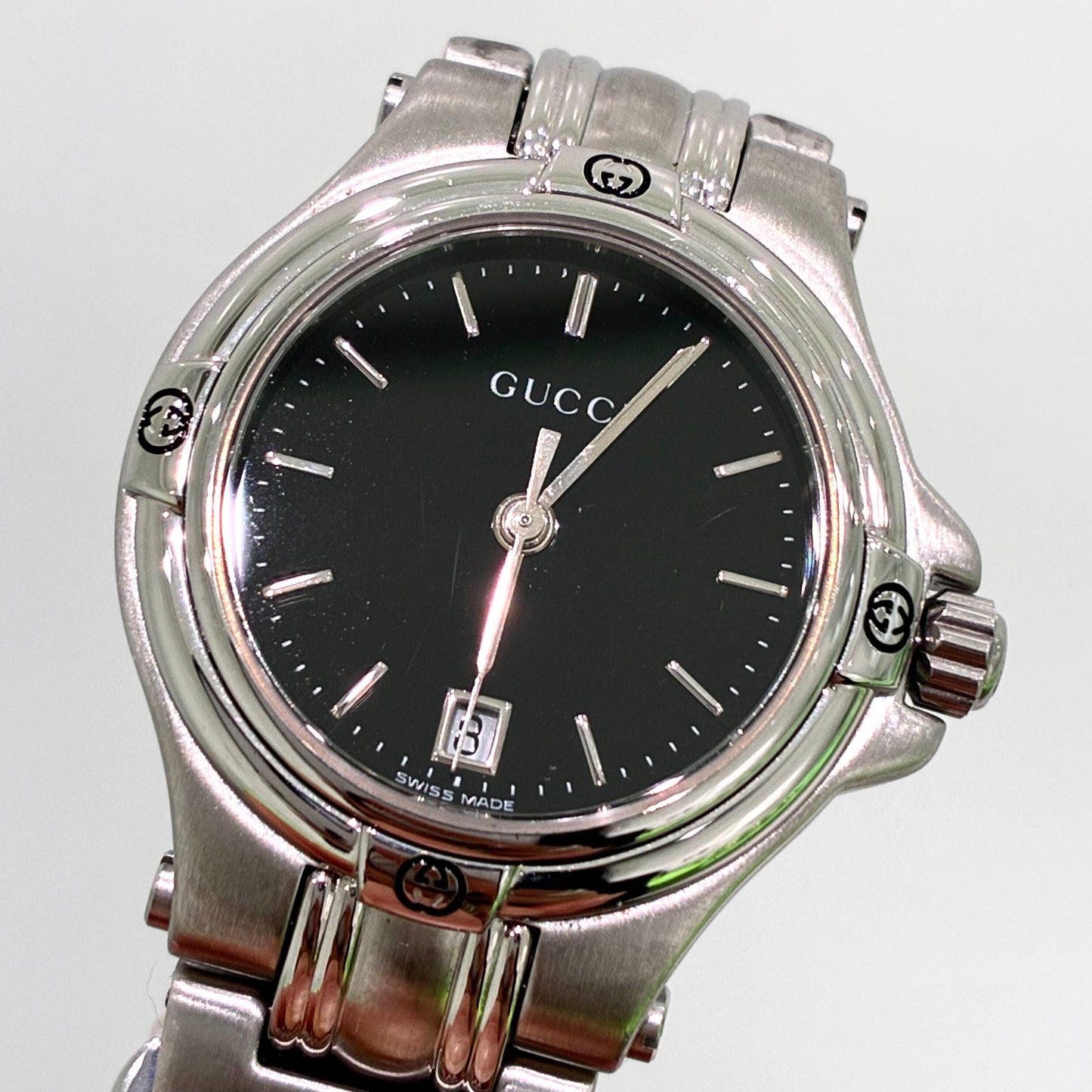 Gucci 9040L Quartz Watch SS