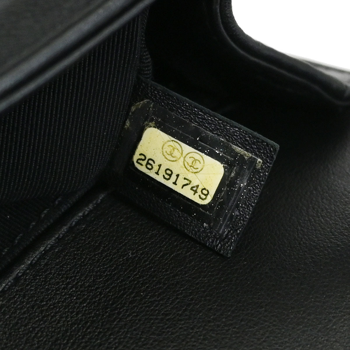 Boy Chanel Black Lambskin Chevron Medium Shoulder Bag