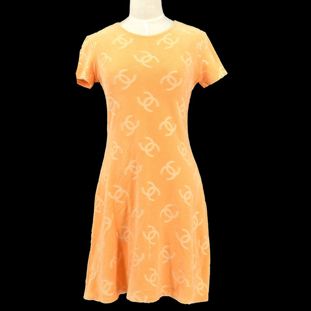 CHANEL 1996 Orange Velvet Dress – AMORE Vintage Tokyo