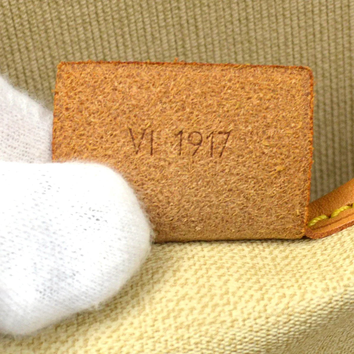 Louis Vuitton 1997 Monogram Excursion M41450