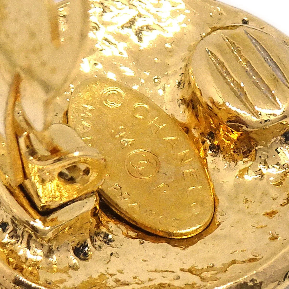 CHANEL 1994 Round Earrings Small