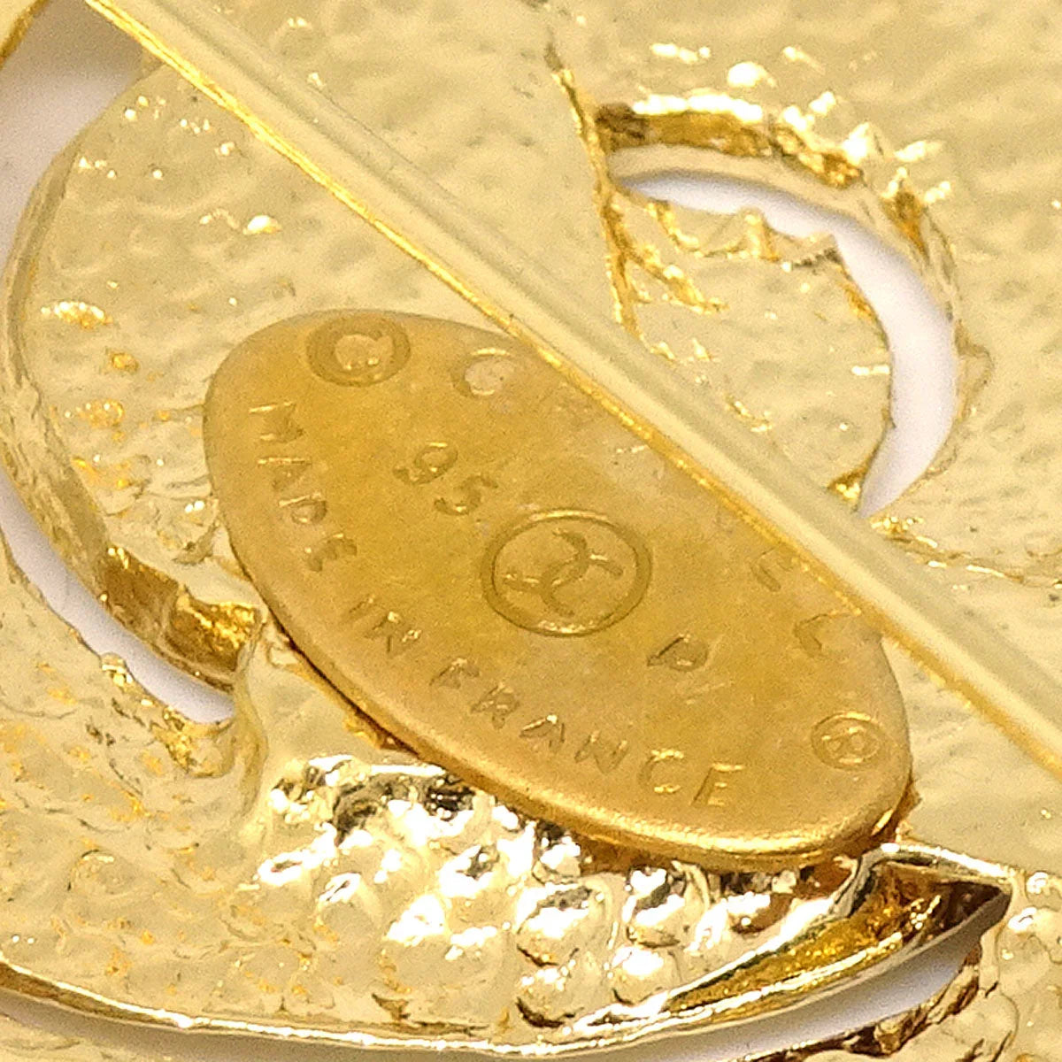 Chanel Heart Brooch Gold 95P
