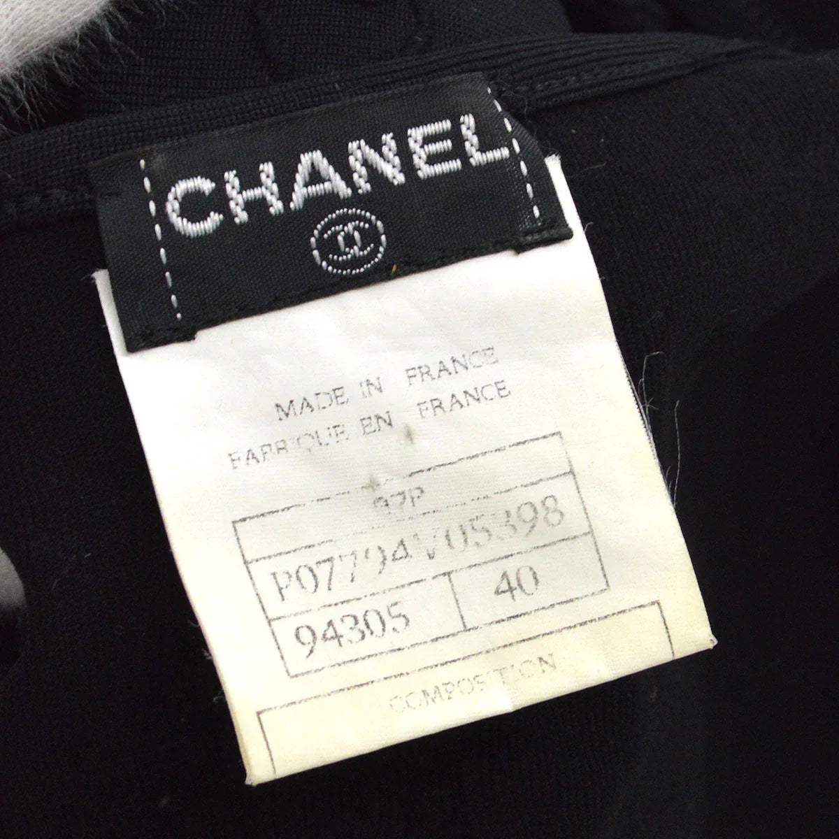 Chanel 1997 Spring CC logo-embroidered cropped T-shirt #40