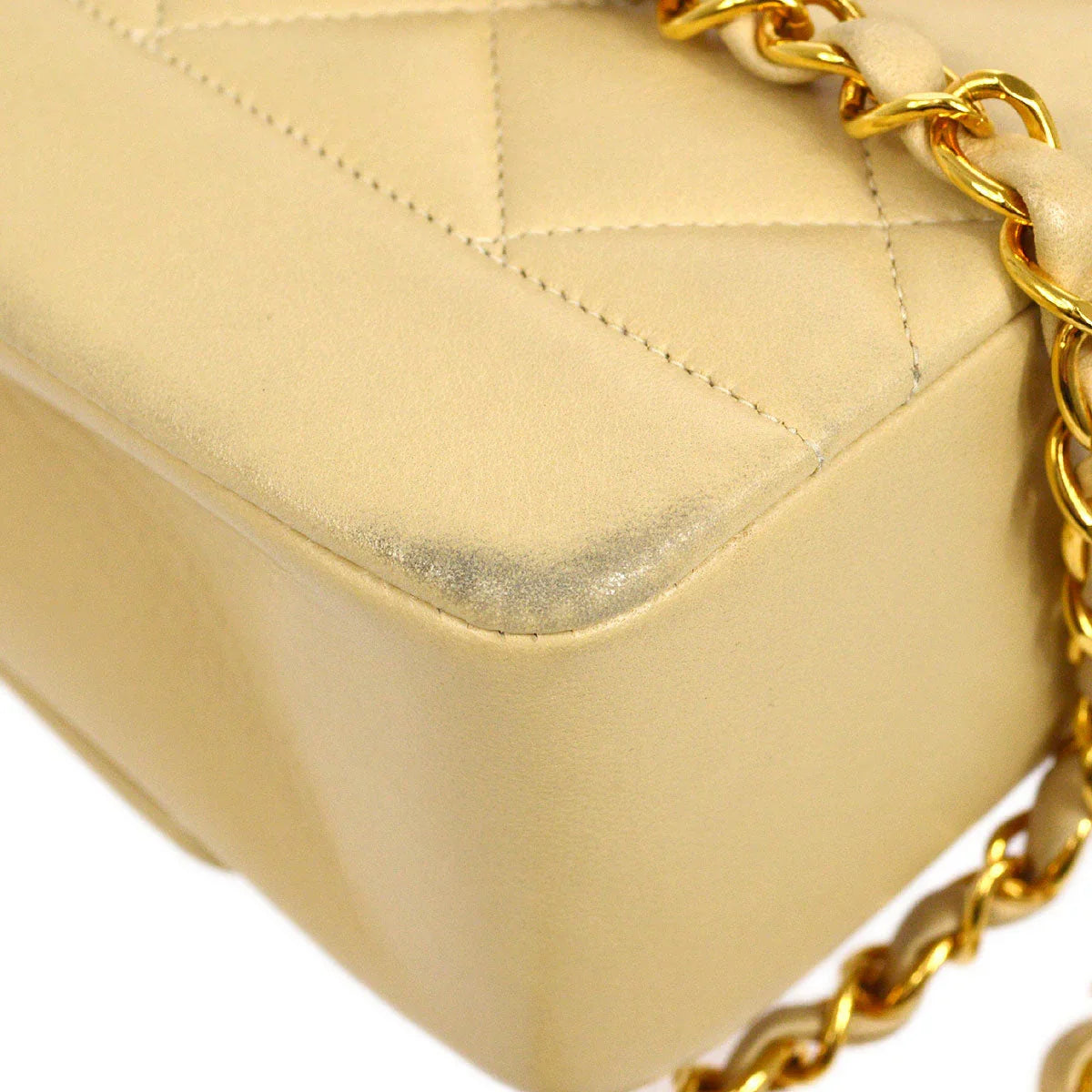 Chanel *1994-1996 Beige Lambskin Diana Small