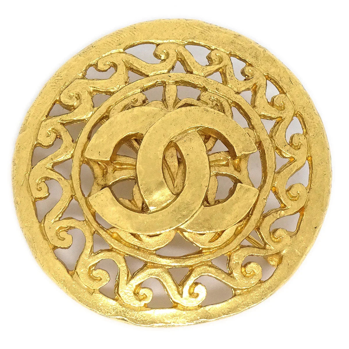 CHANEL 1995 Fretwork Paisley Brooch Gold