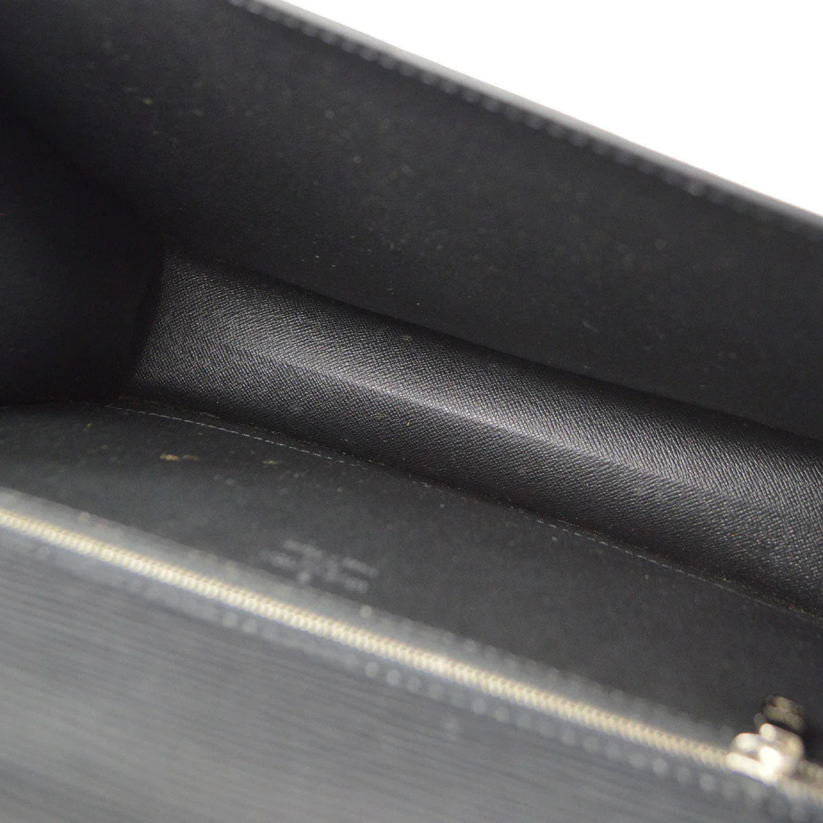 Louis Vuitton 2006 Monceau 28 M52792