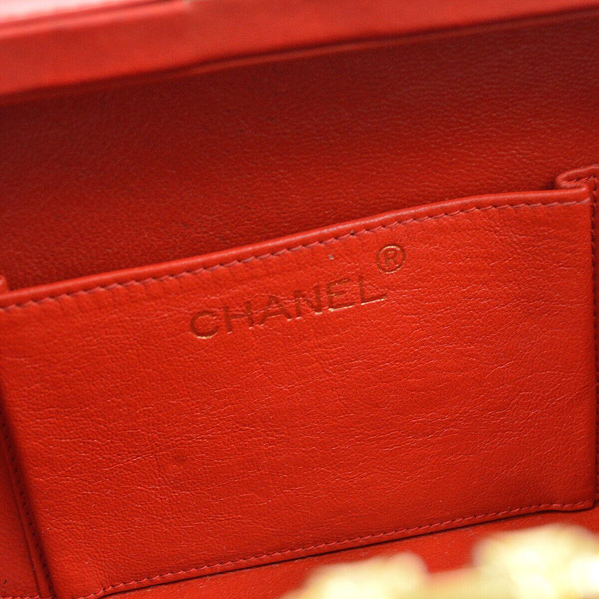CHANEL 1996-1997 Box Shoulder Bag Red Lambskin