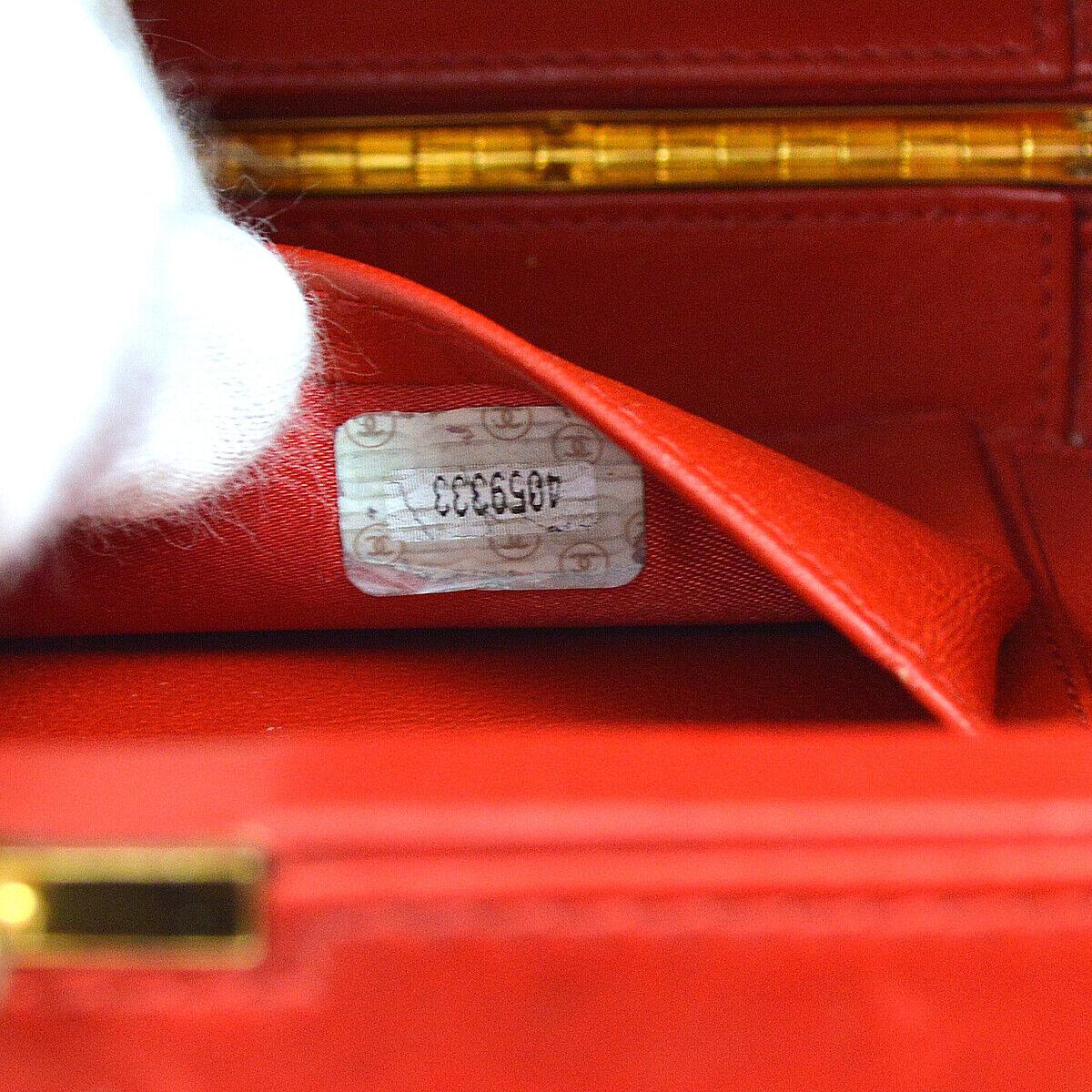 CHANEL 1996-1997 Box Shoulder Bag Red Lambskin