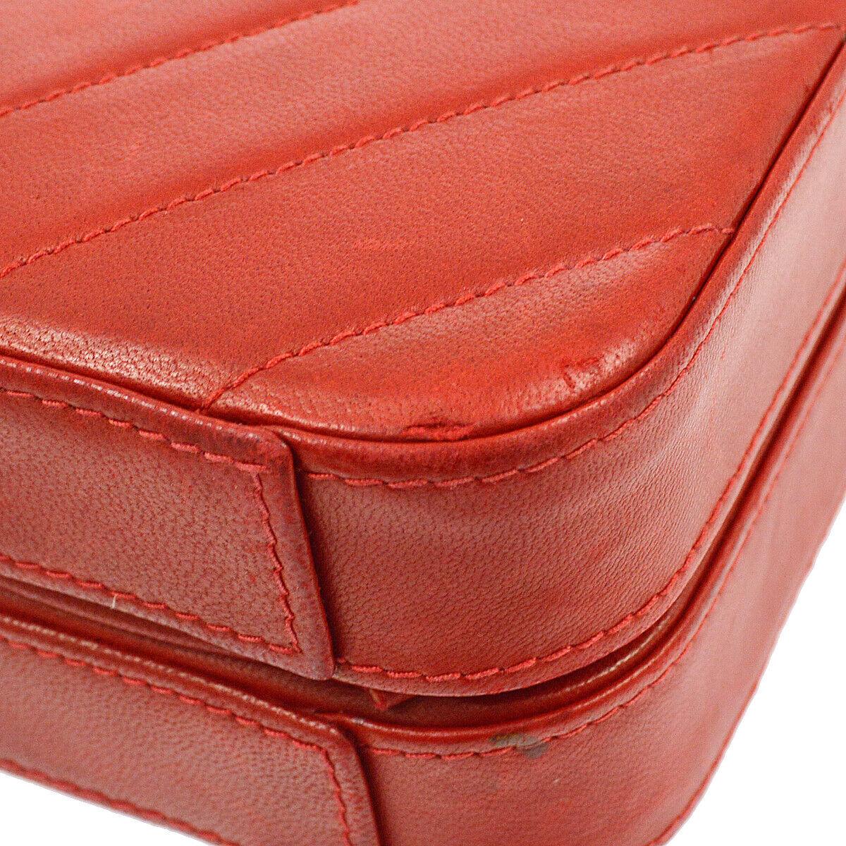 CHANEL 1996-1997 Box Shoulder Bag Red Lambskin