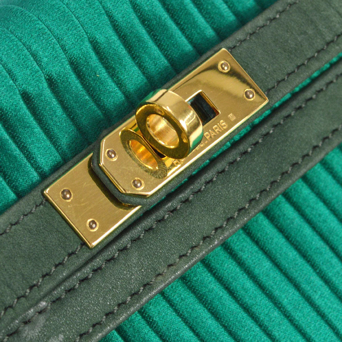 HERMES * 1990 Mini Kelly 20 SELLIER Green Pleated Satin